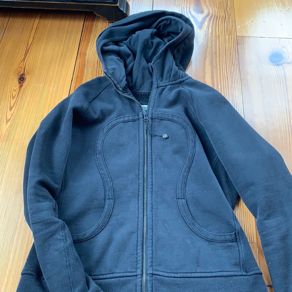Black Lululemon Zip Up